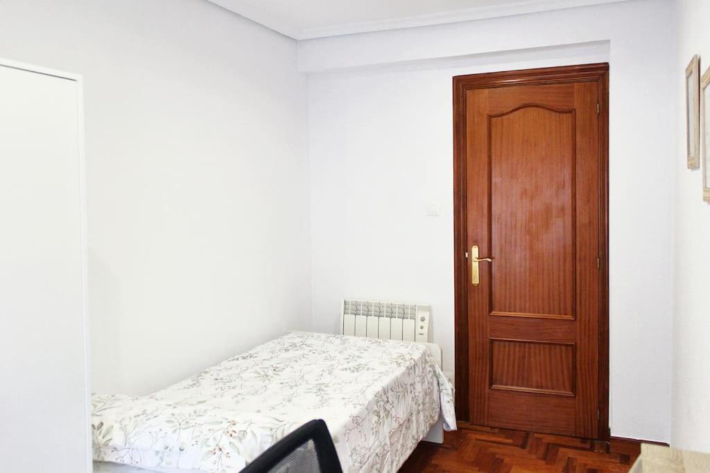 Linares 10 Santander Exterior foto